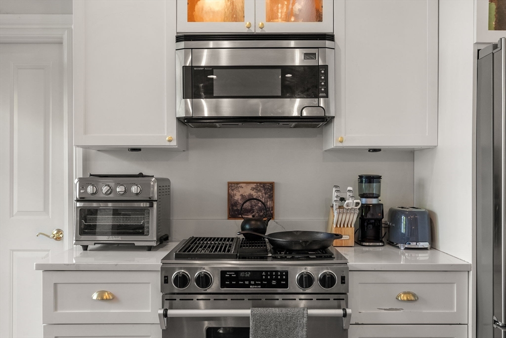 21 Prospect St # 1