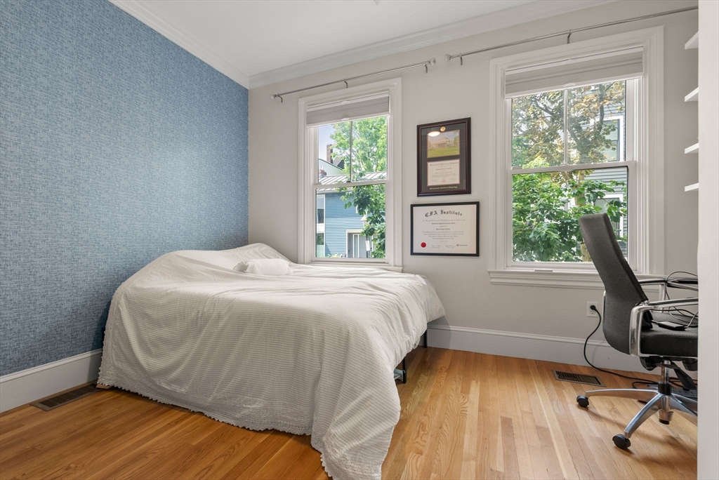 21 Prospect St # 1