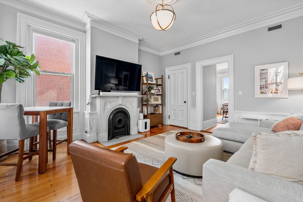 40 Chestnut St # 2