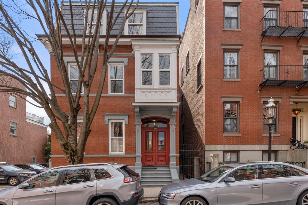 40 Chestnut St # 2