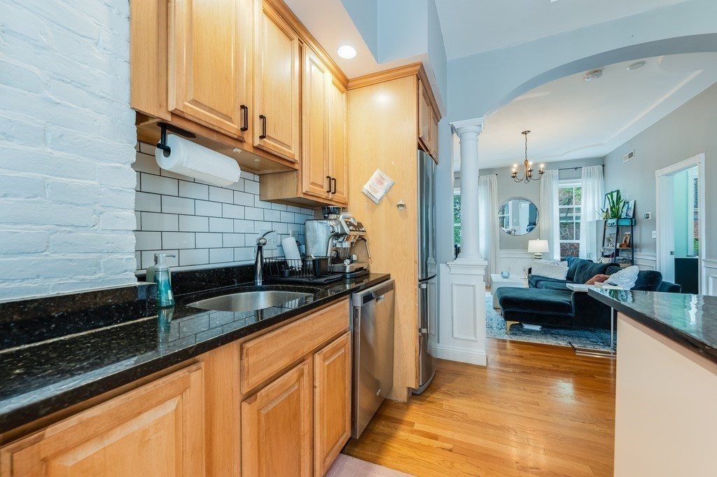 65 Baldwin Street # 2