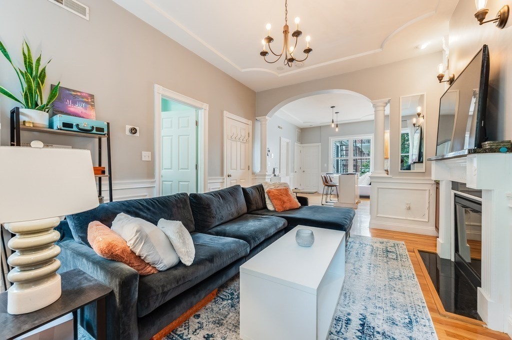 65 Baldwin Street # 2