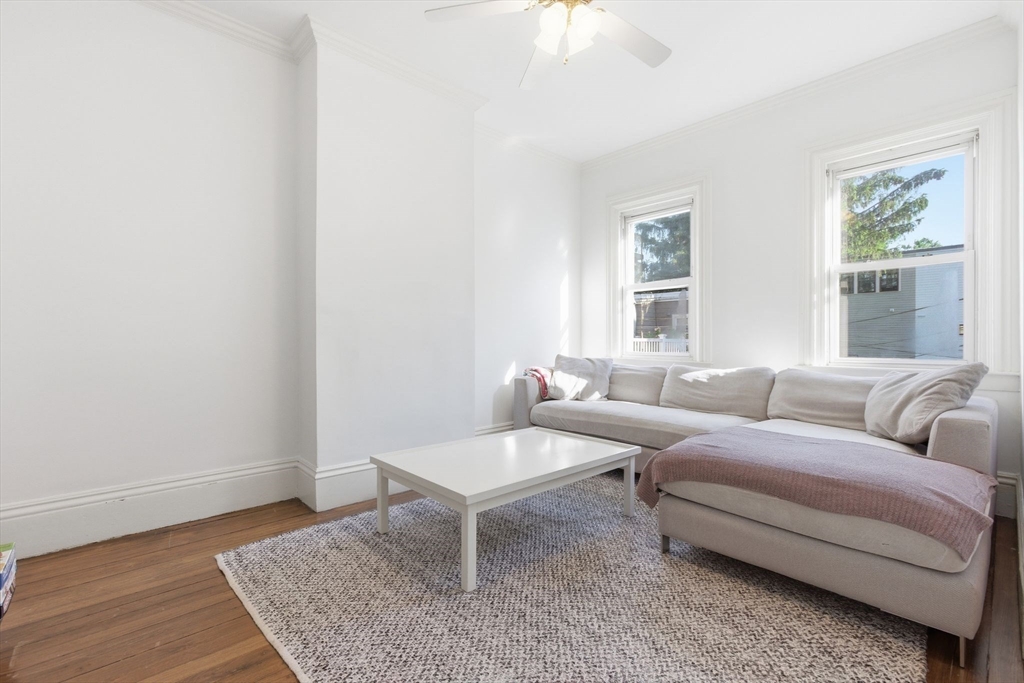 38 Bartlett Street