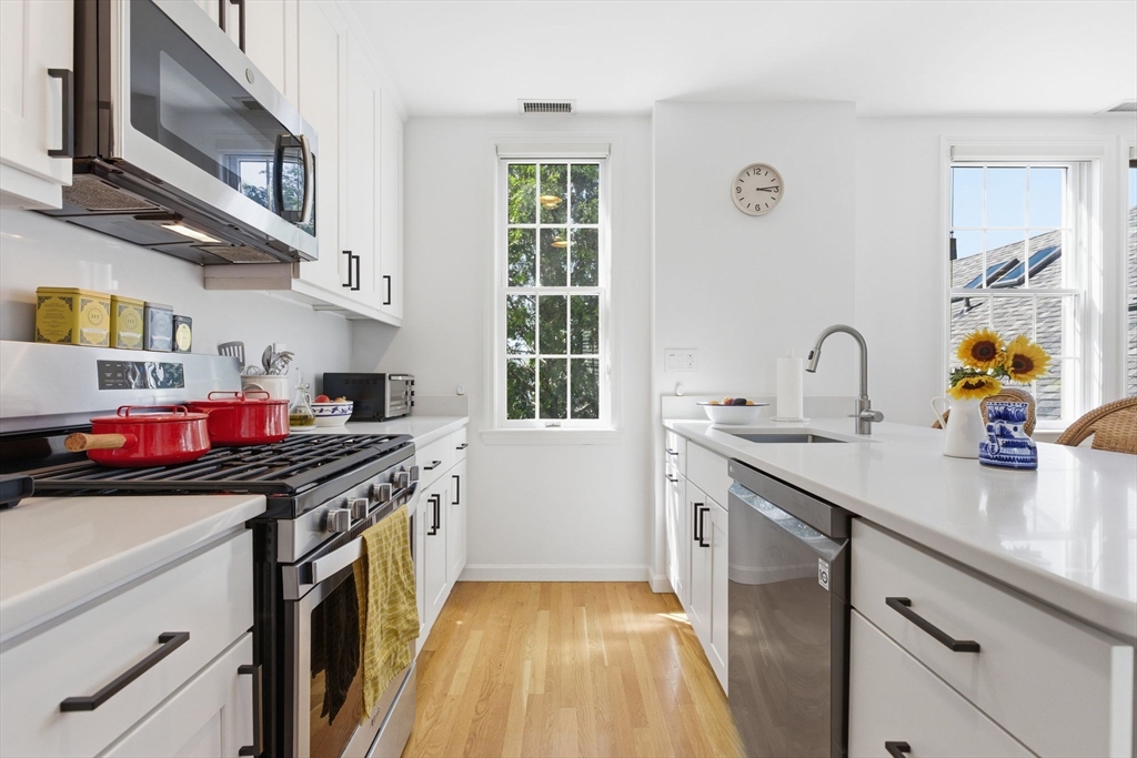 88 Bartlett Street # 2