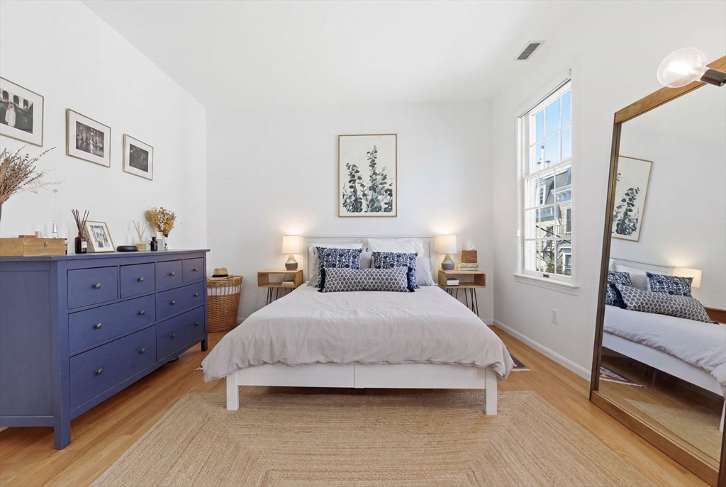 88 Bartlett Street # 2