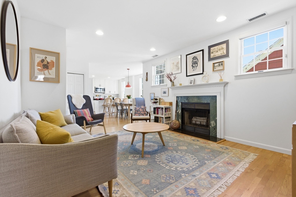 88 Bartlett Street # 2