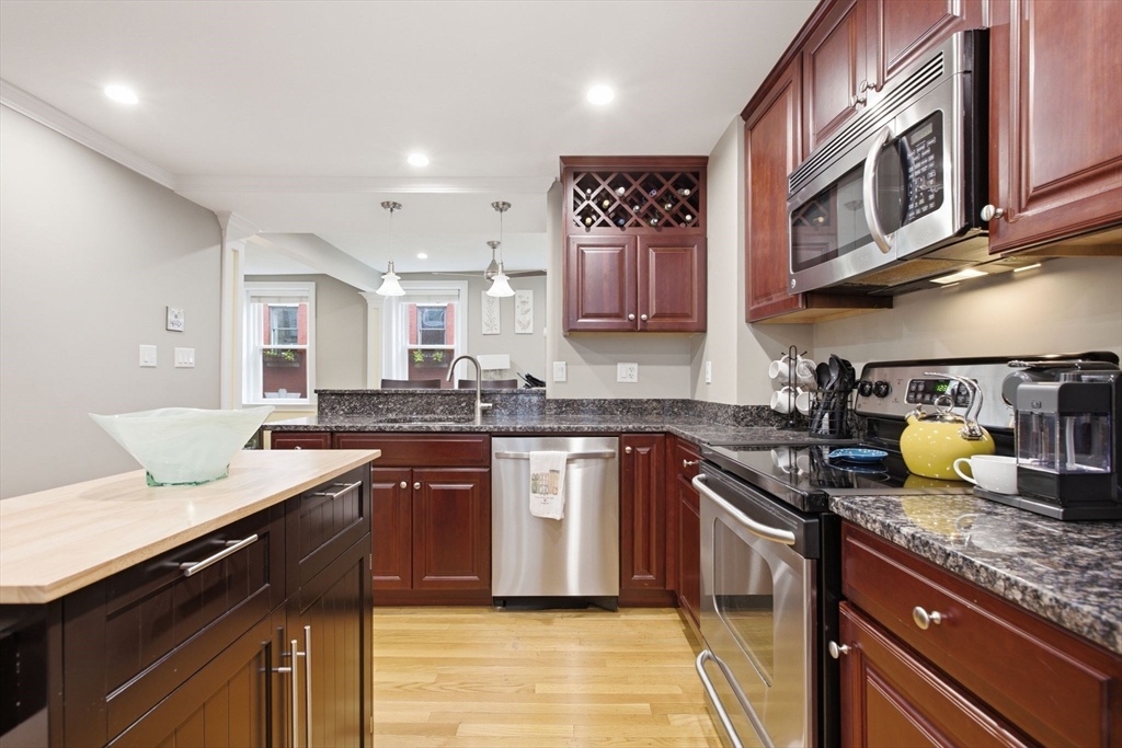 34 Clark St # 5