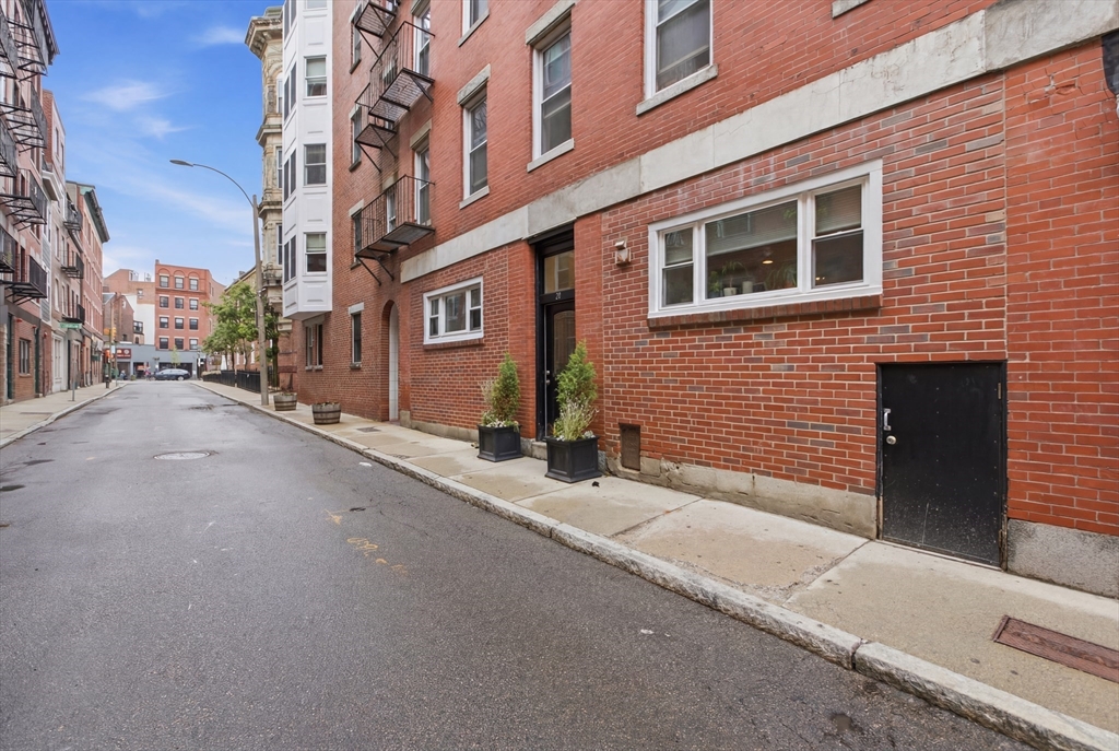 34 Clark St # 5