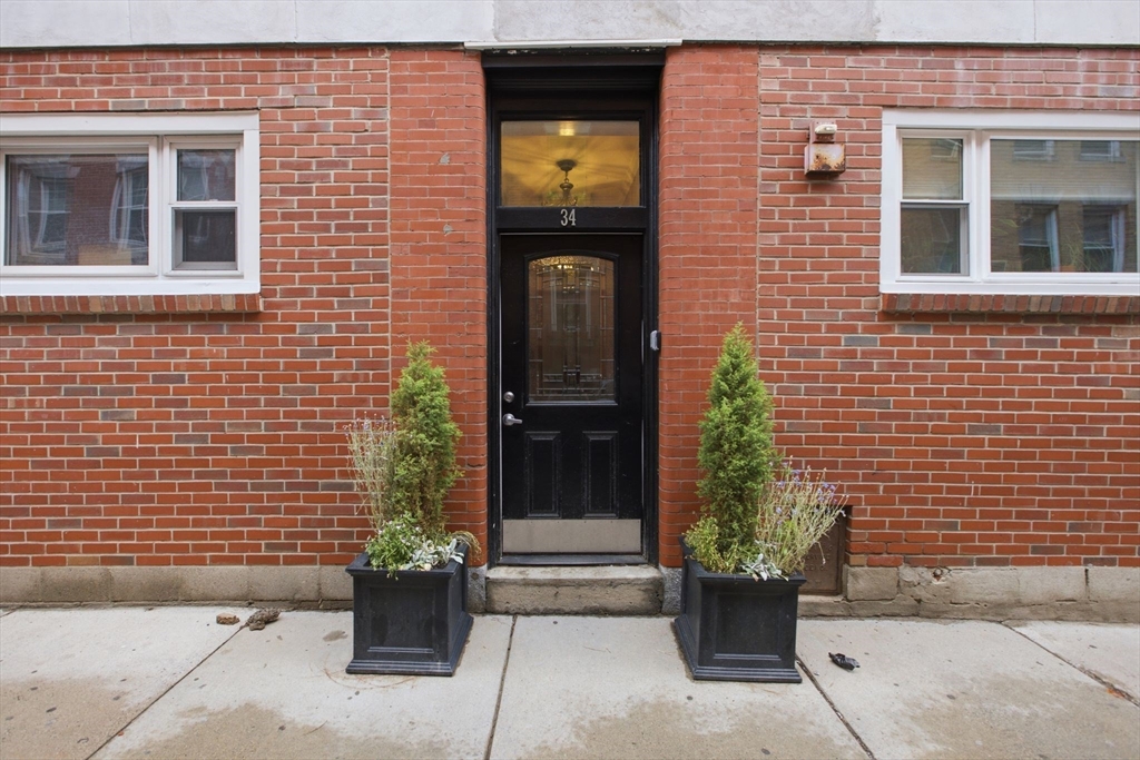 34 Clark St # 5