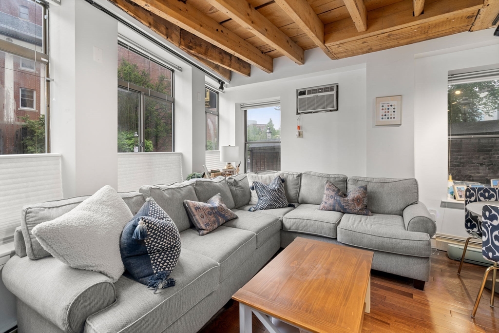 18 Main St # 1