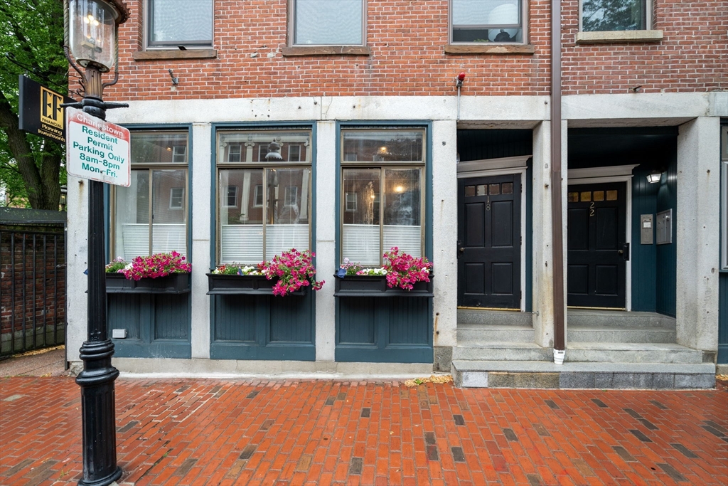 18 Main St # 1