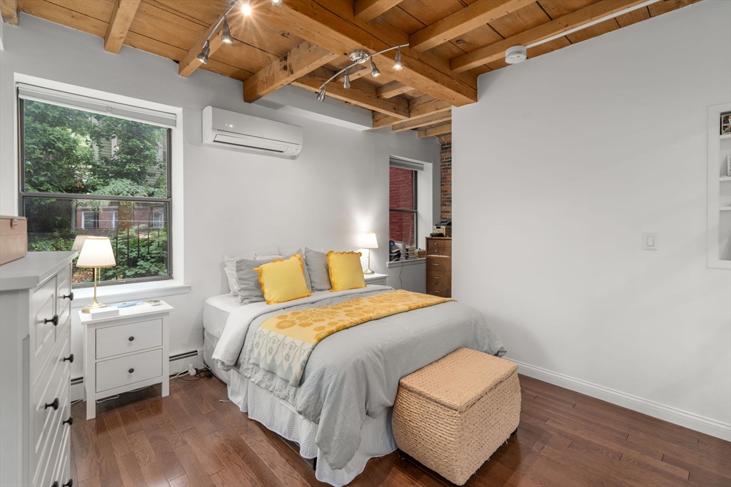 18 Main St # 1