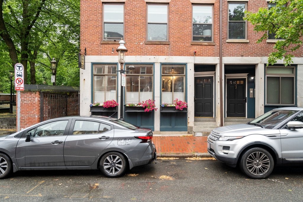 18 Main St # 1
