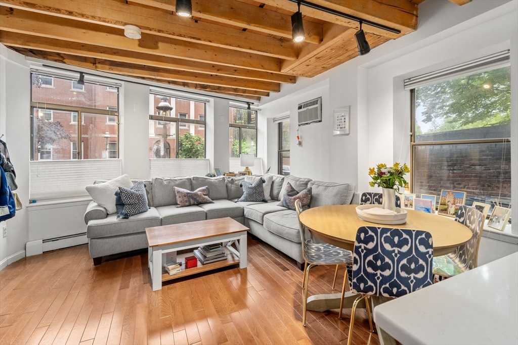 18 Main St # 1