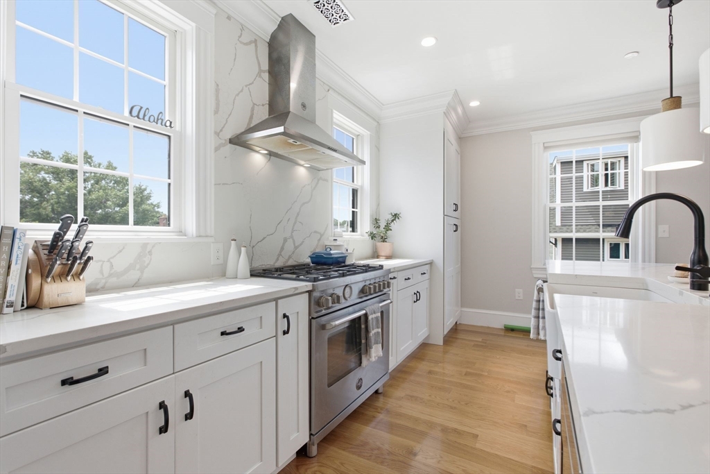 144 Highland Ave # 4