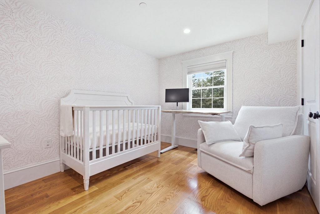144 Highland Ave # 4