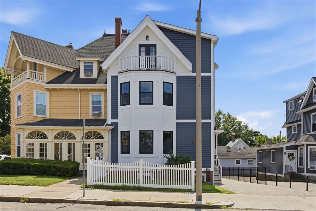 144 Highland Ave # 4