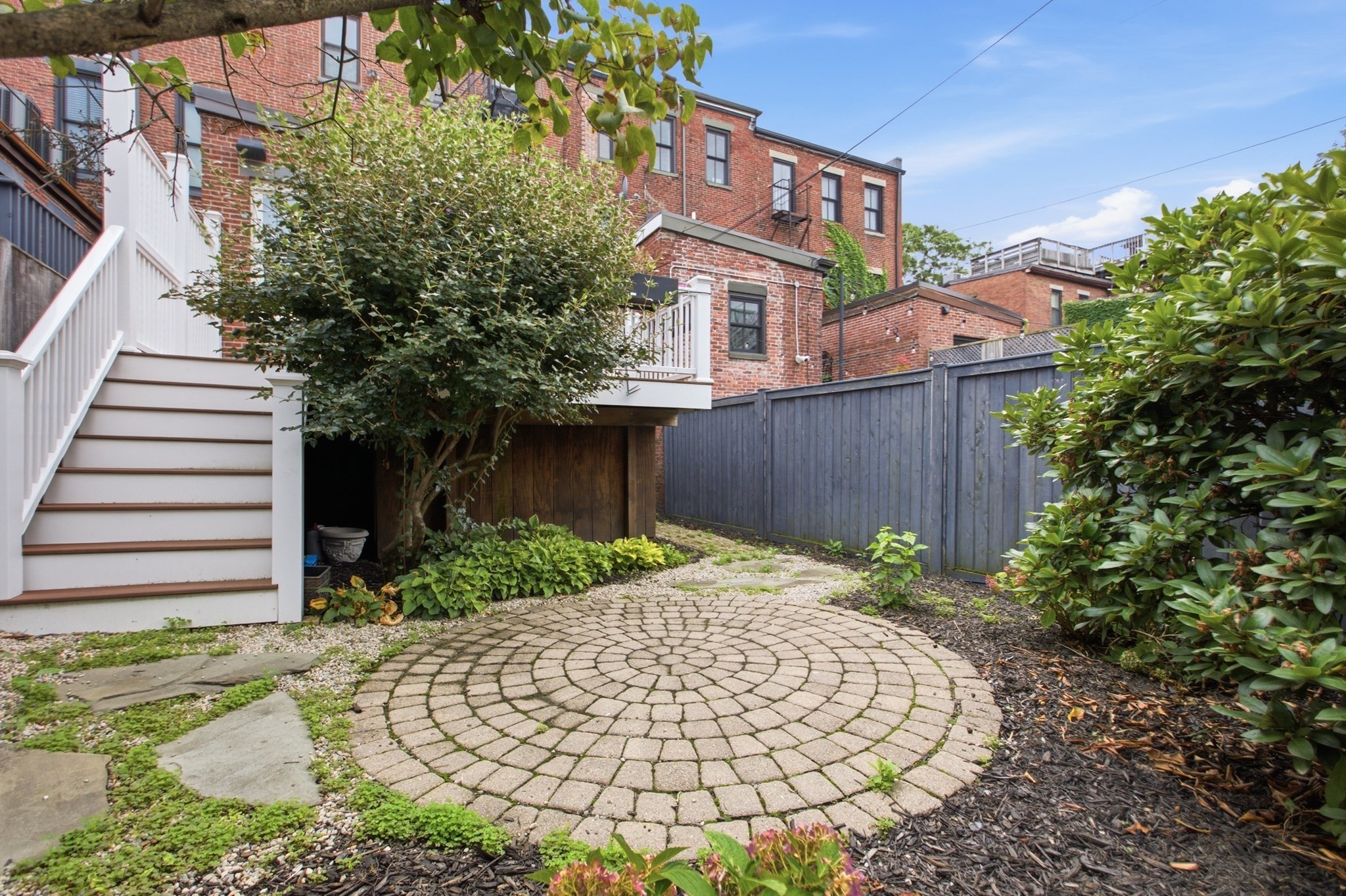 12 Auburn Street