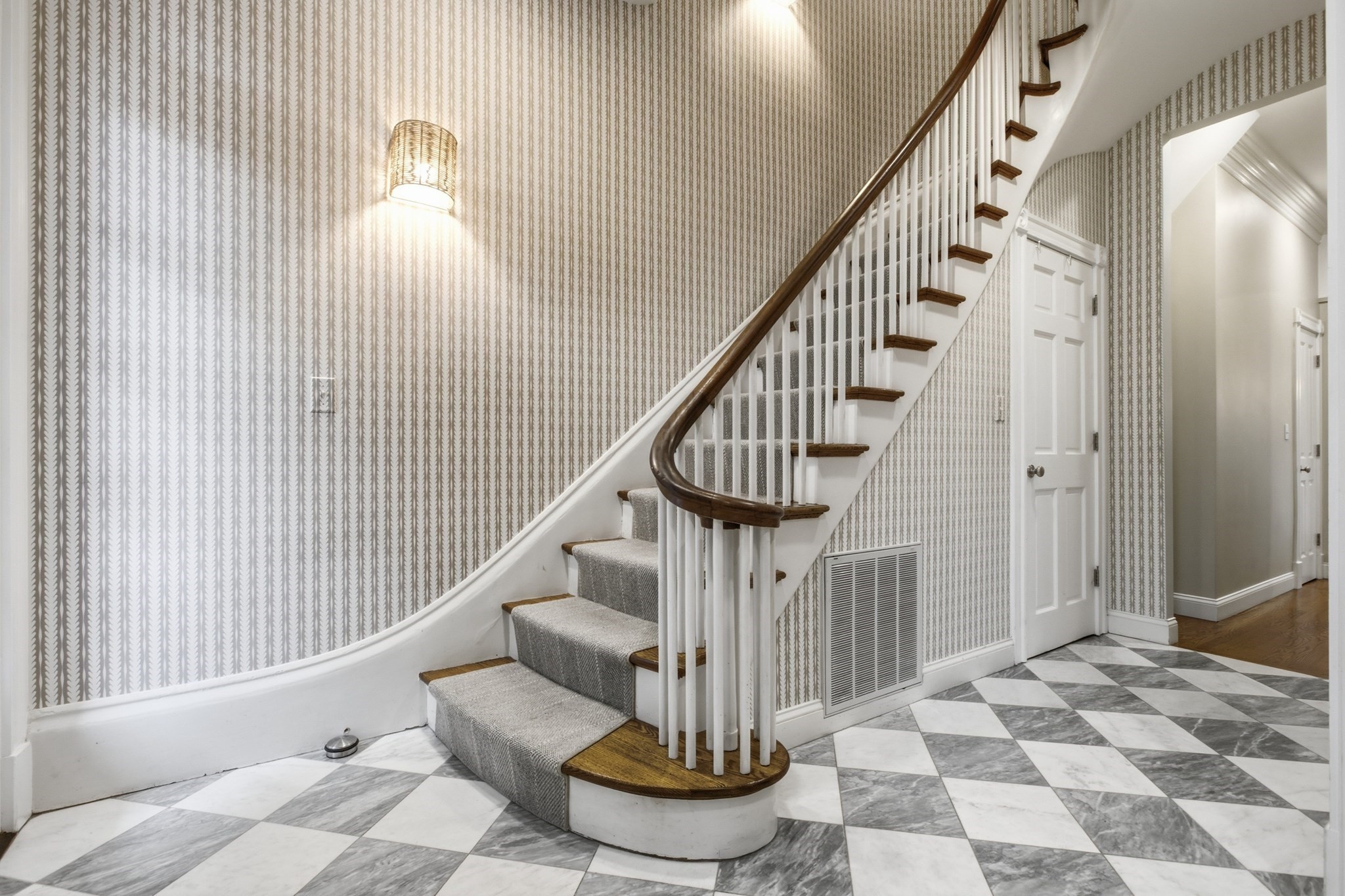 4 Concord Street