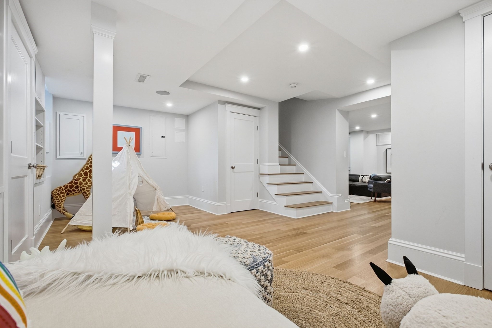 32 Pleasant Street