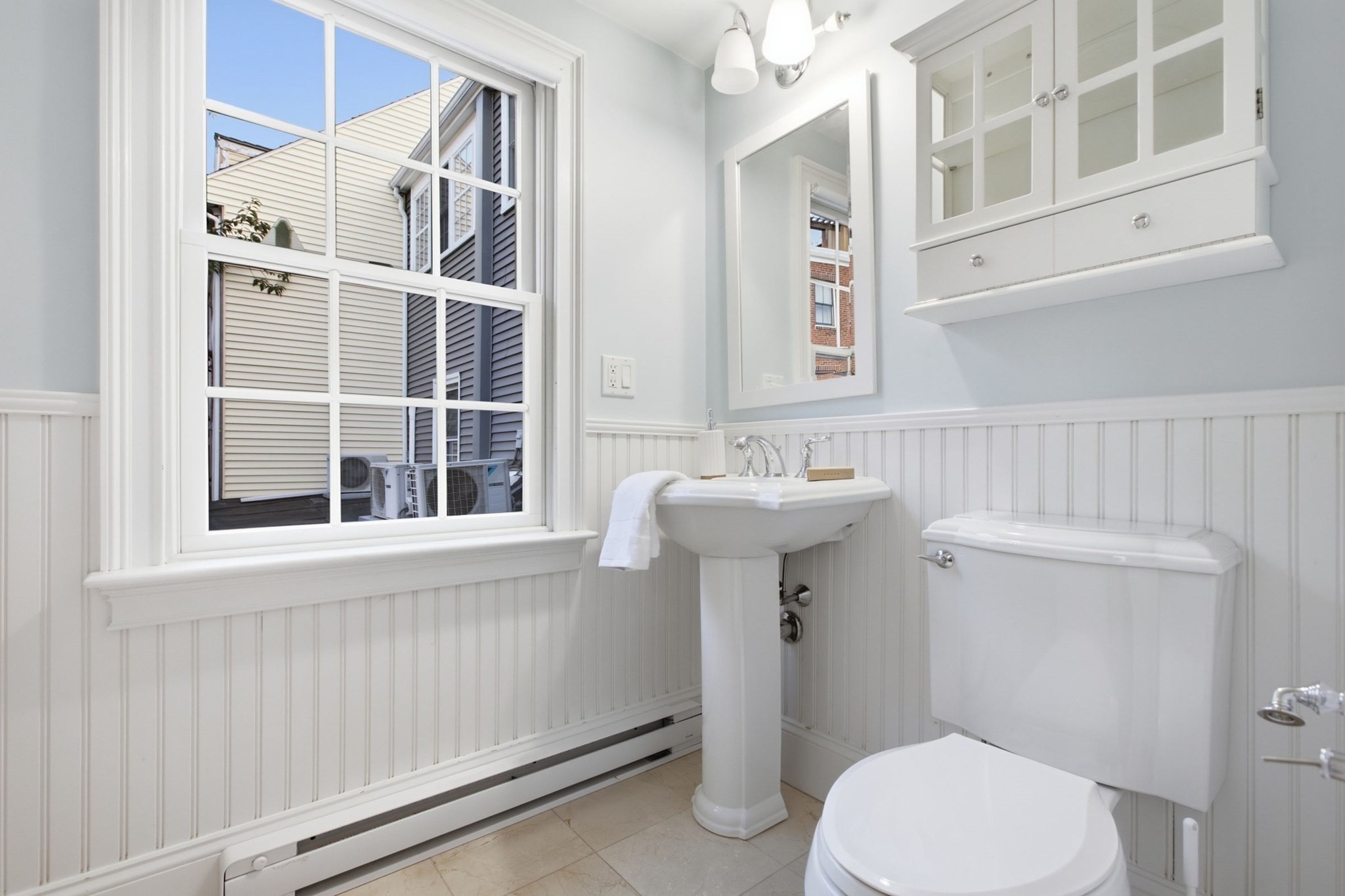 32 Pleasant Street