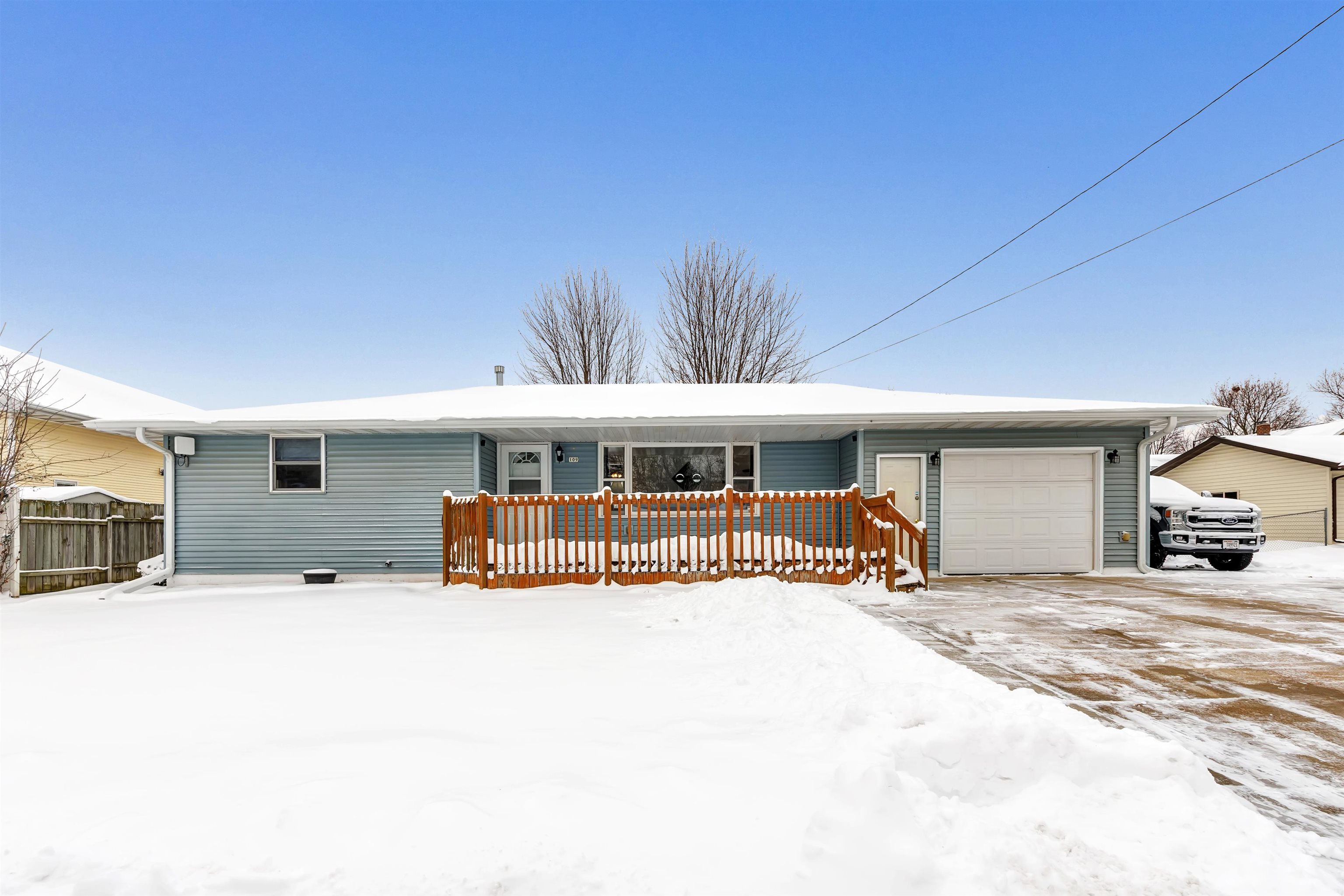 109 HERSHMAN Avenue