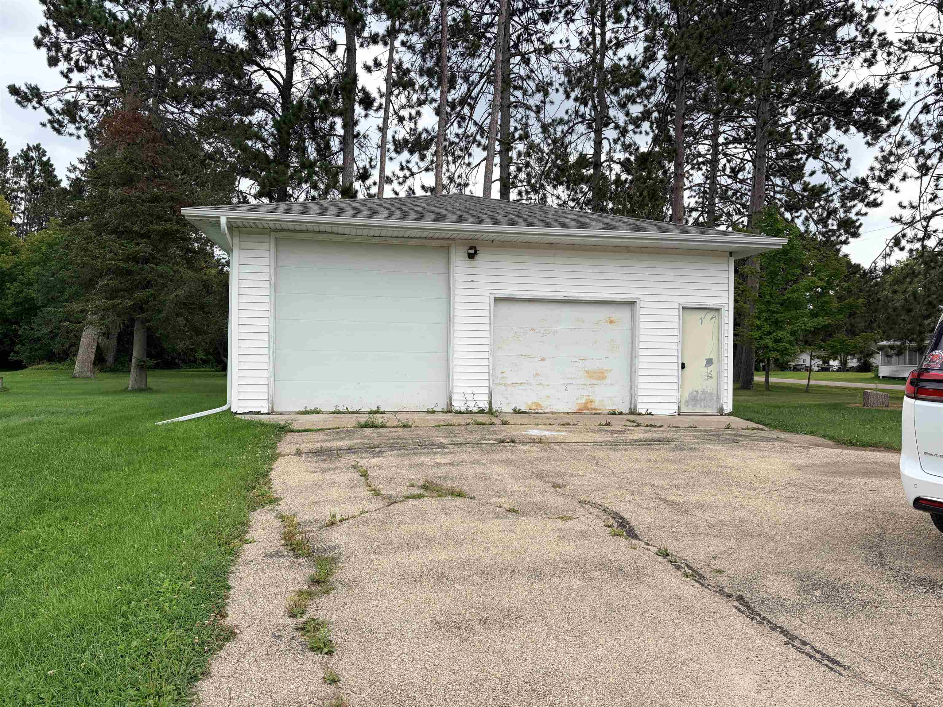 604 BISSELL Street
