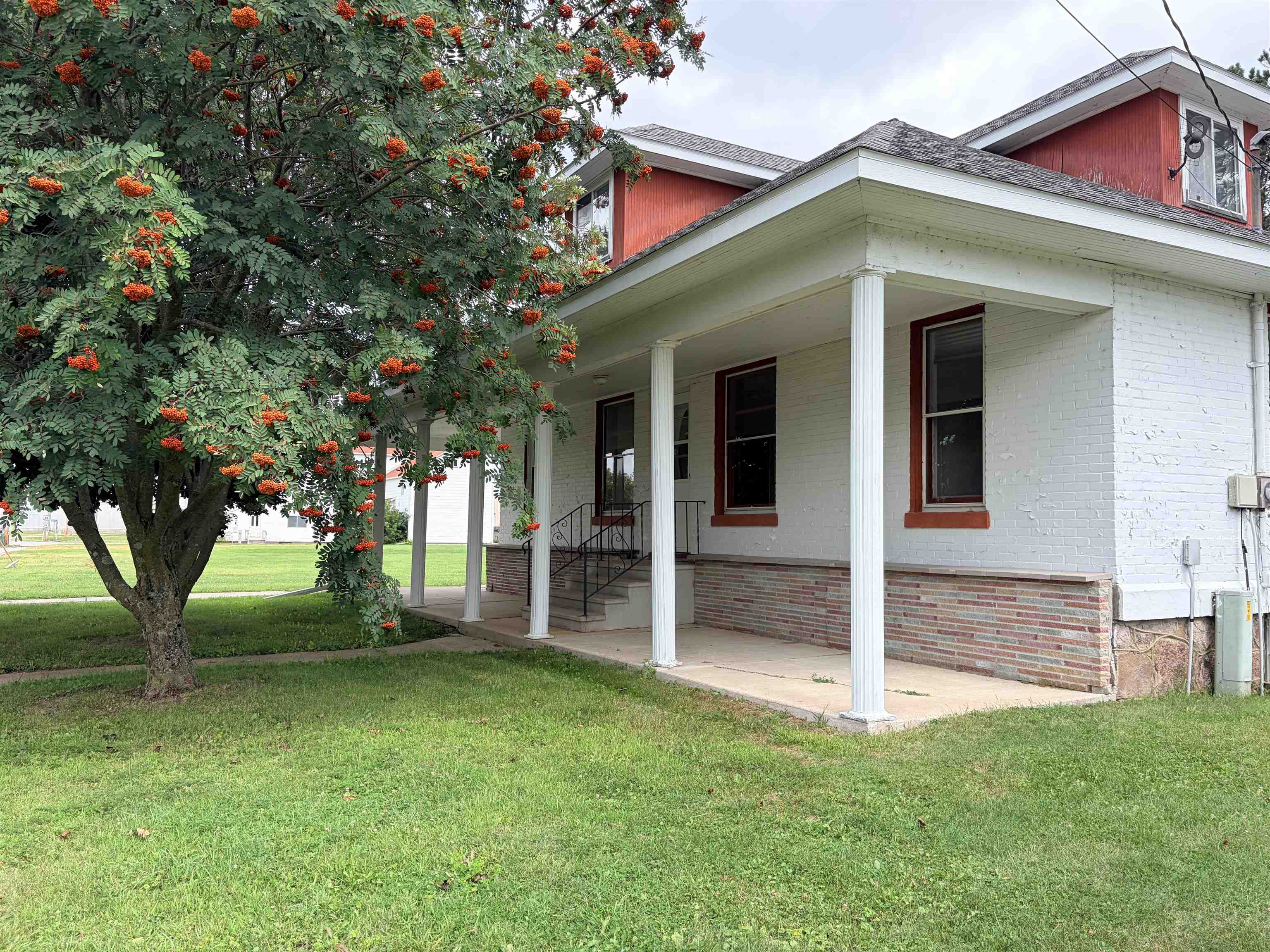 604 BISSELL Street