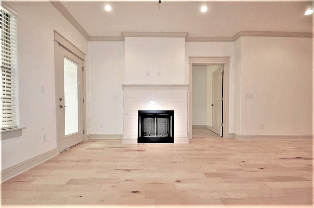 1621 S 17th Place
