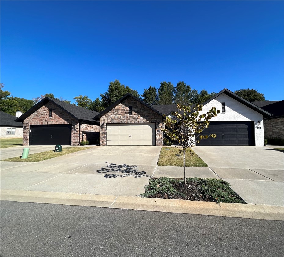 1621 S 17th Place