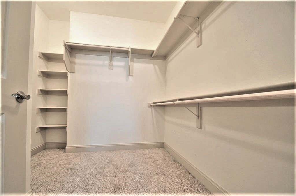 1621 S 17th Place