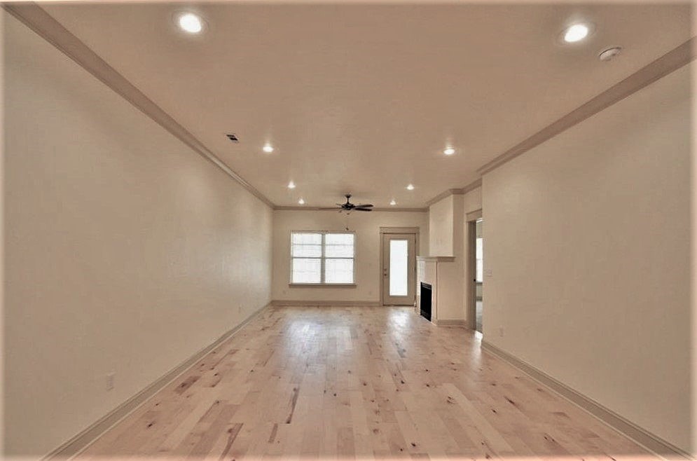 1621 S 17th Place