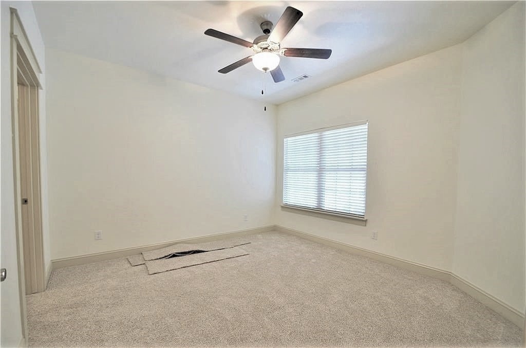 1621 S 17th Place