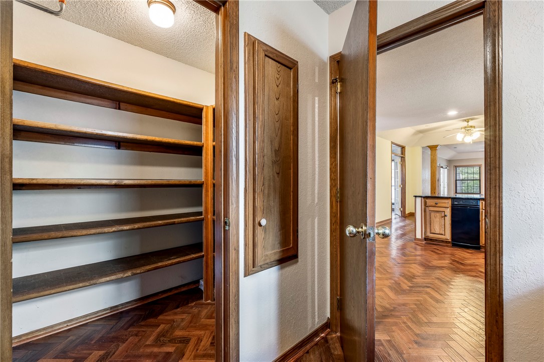 1211 Countrywood Circle