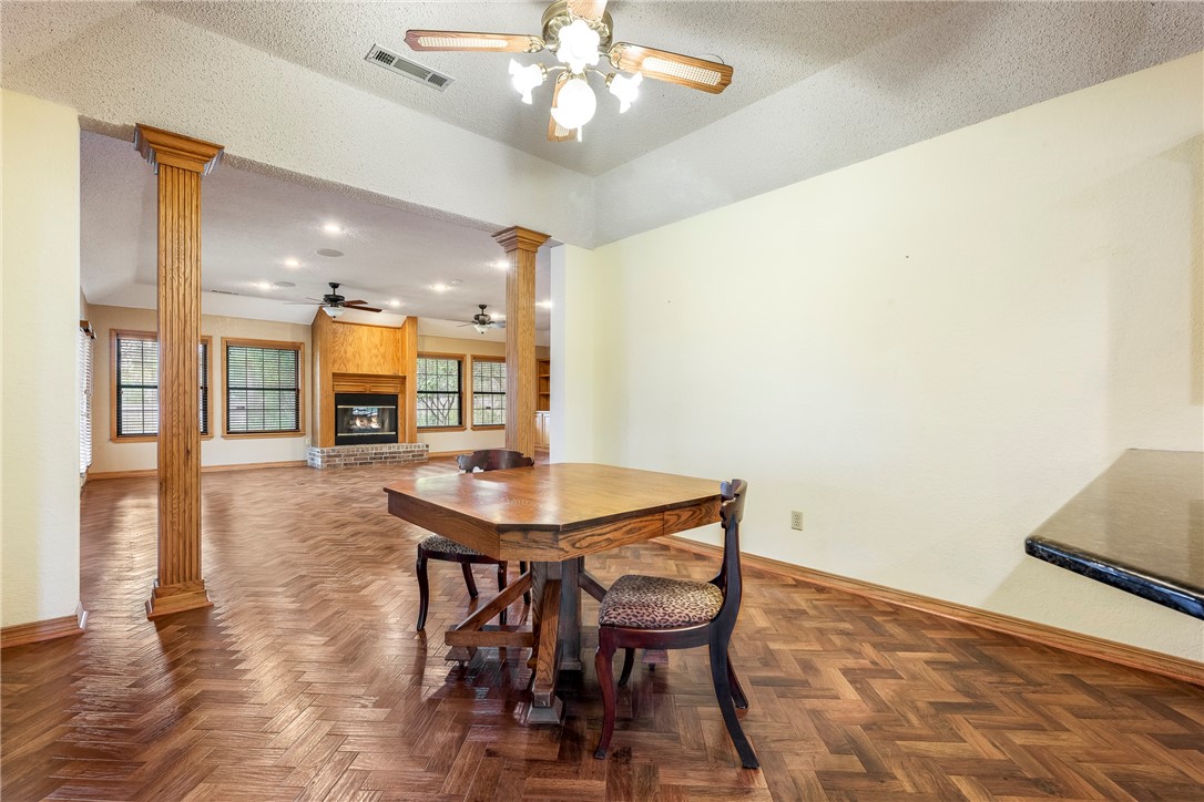 1211 Countrywood Circle