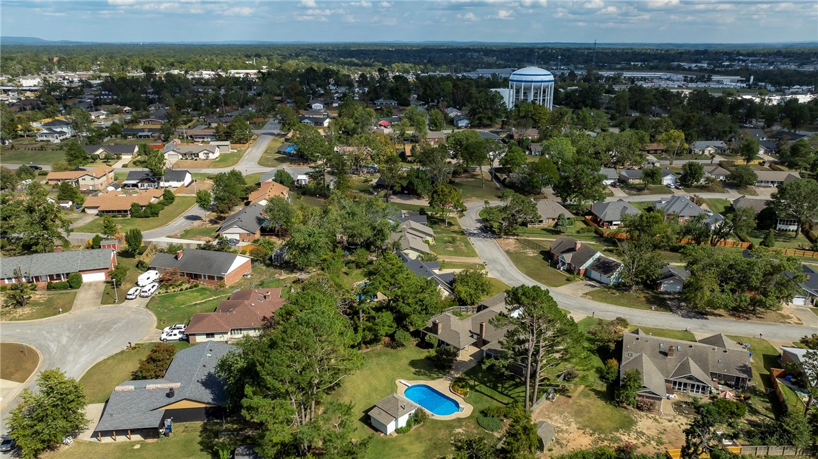 1211 Countrywood Circle
