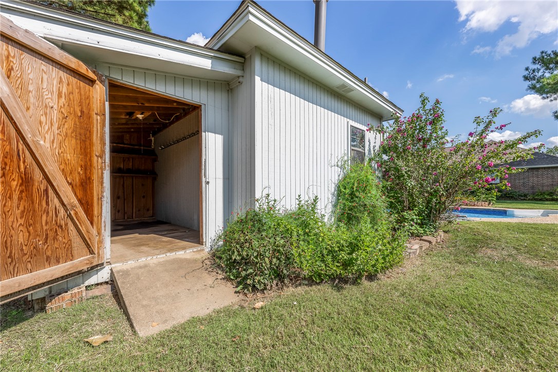 1211 Countrywood Circle