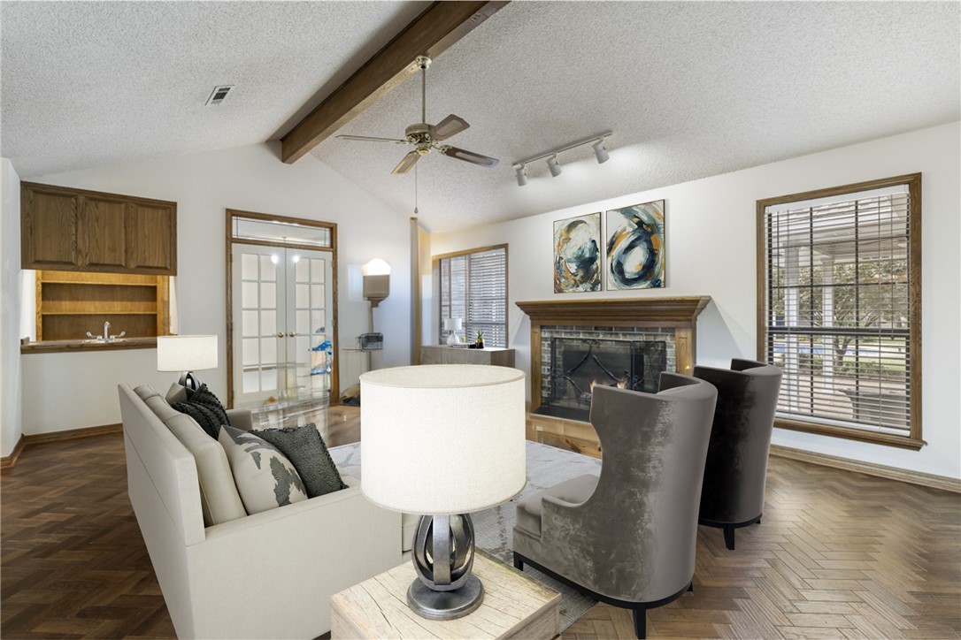 1211 Countrywood Circle