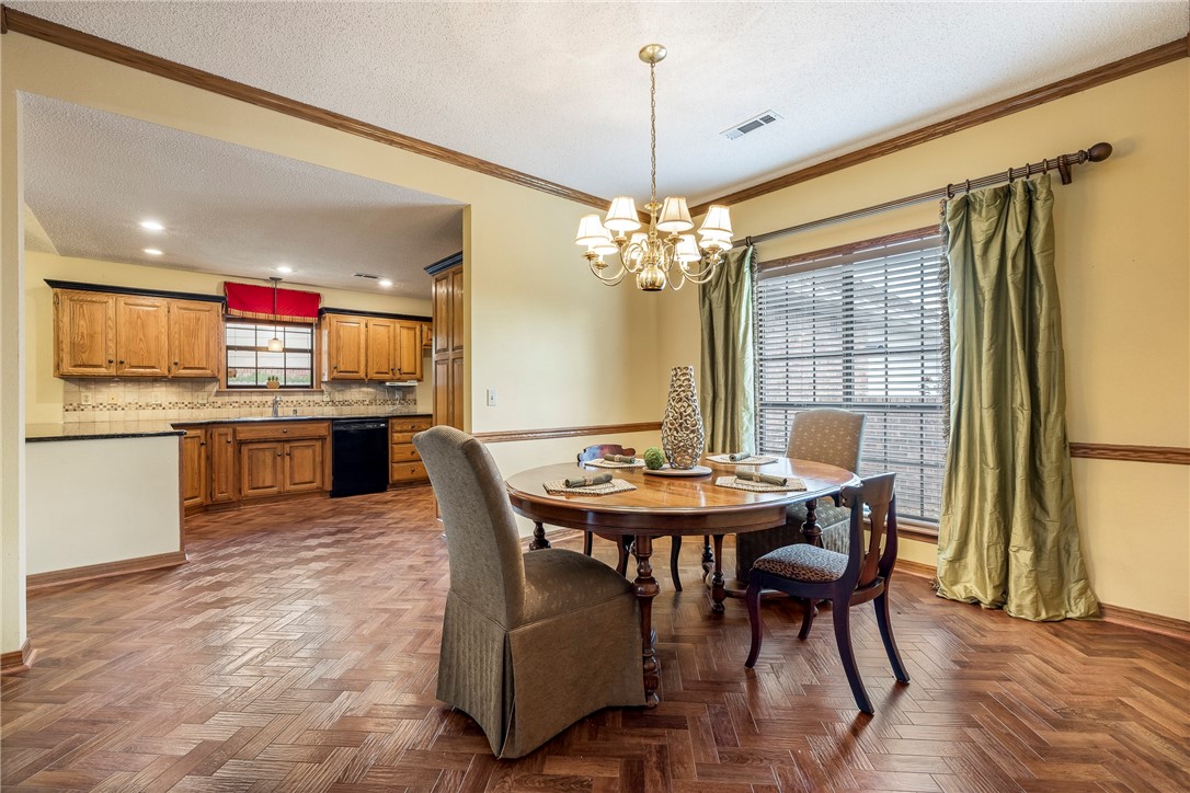 1211 Countrywood Circle