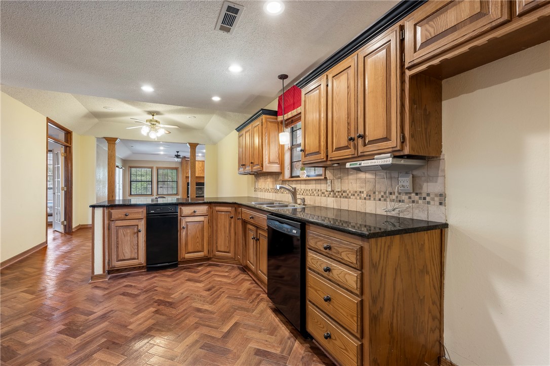 1211 Countrywood Circle