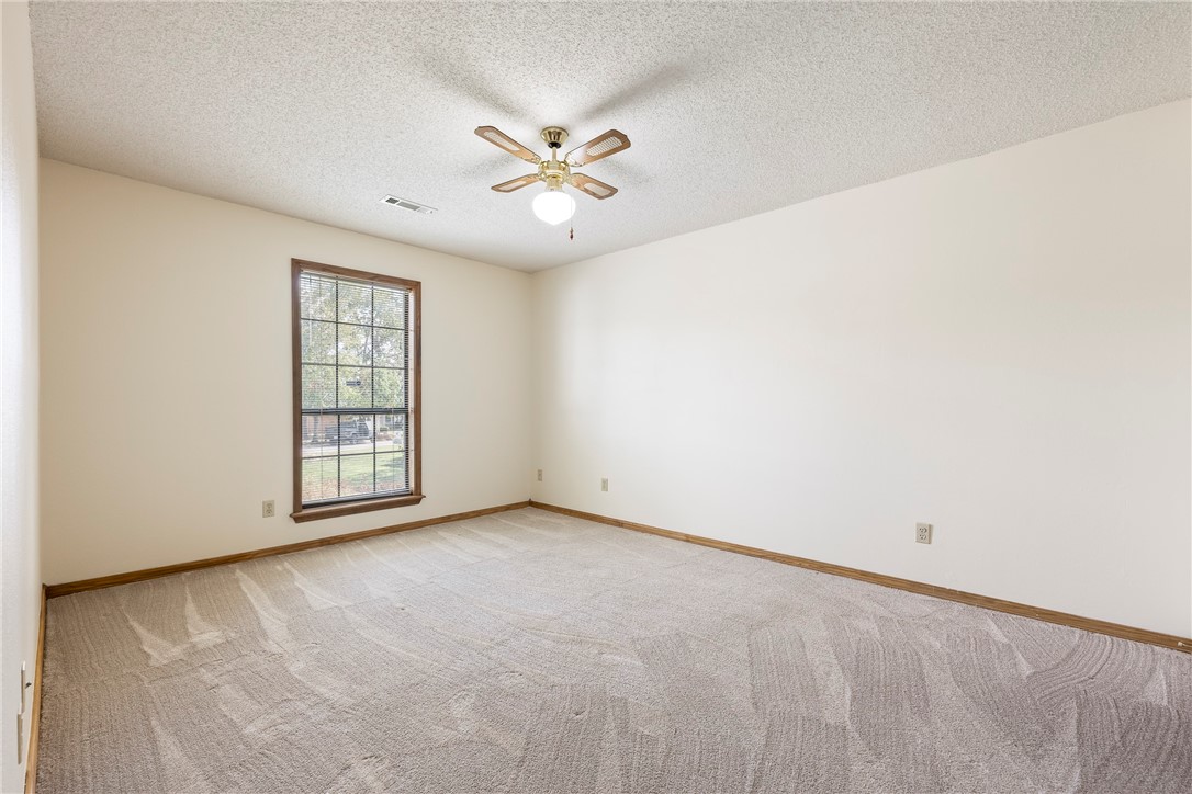 1211 Countrywood Circle