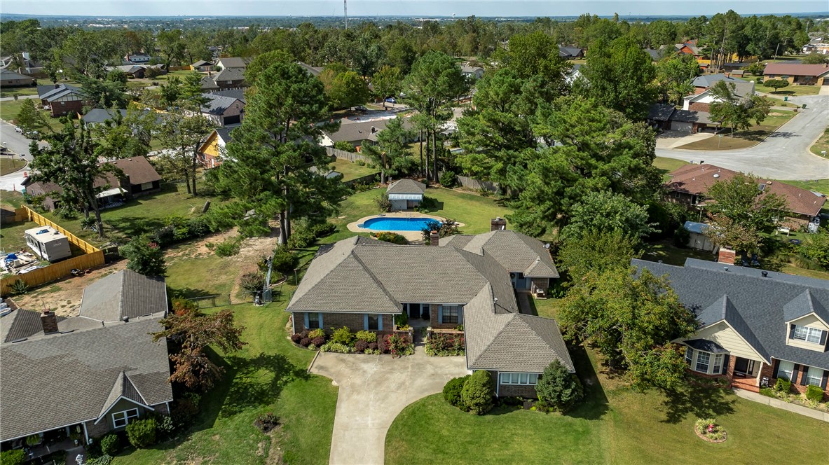 1211 Countrywood Circle
