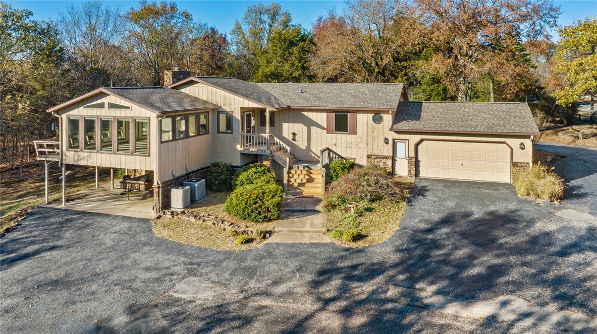 12585 Lodge Drive