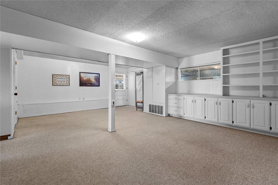 12585 Lodge Drive