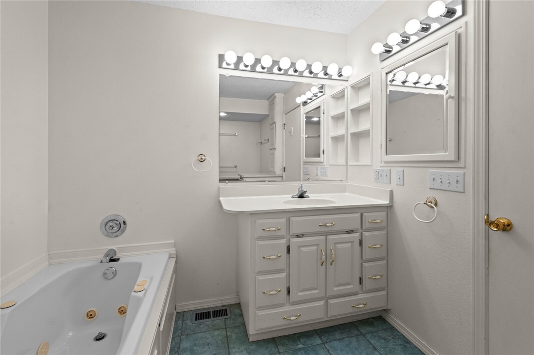 12585 Lodge Drive