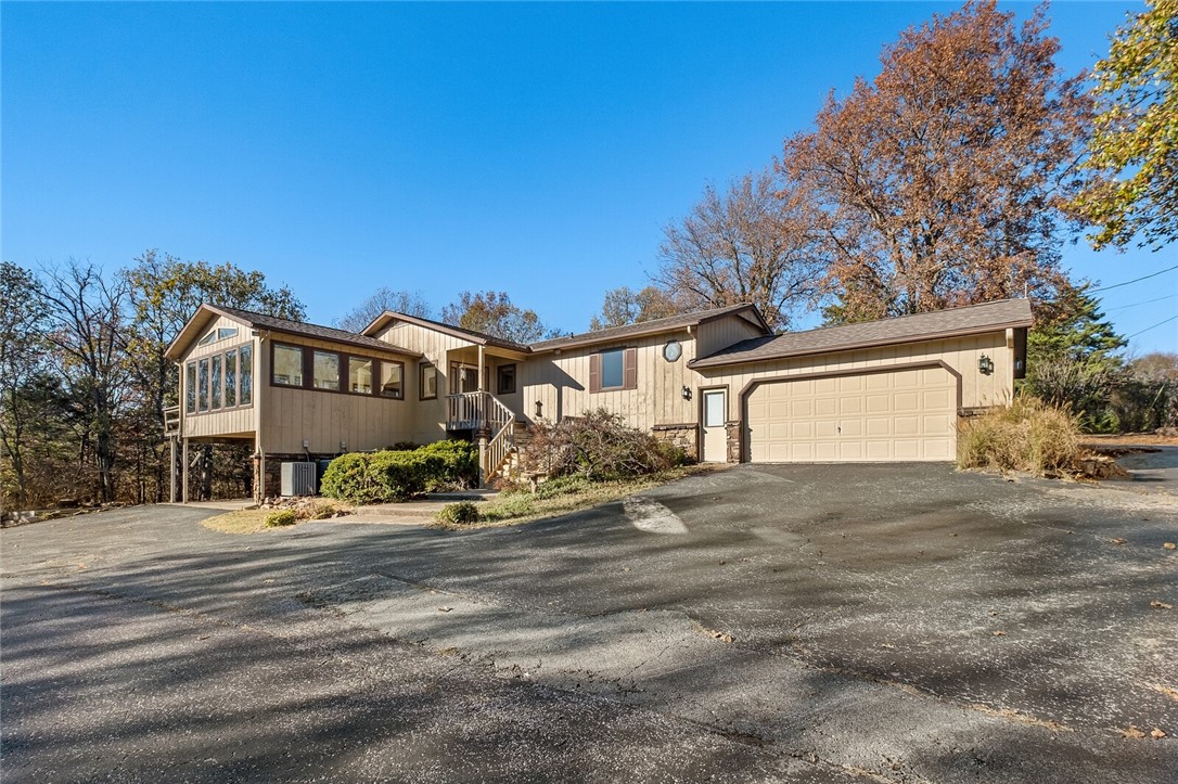 12585 Lodge Drive