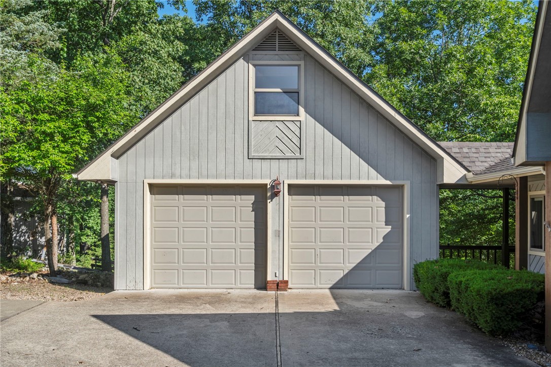 21330 Ridgeview Drive