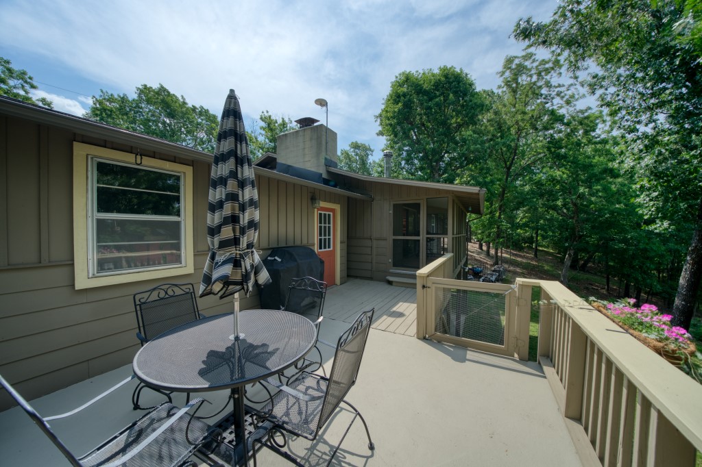 122 Hillcrest Road