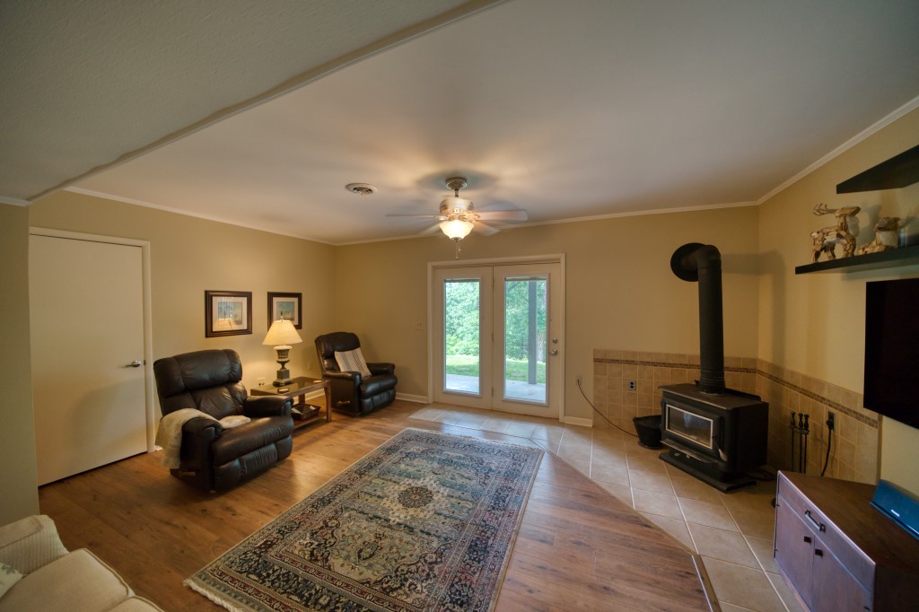 122 Hillcrest Road