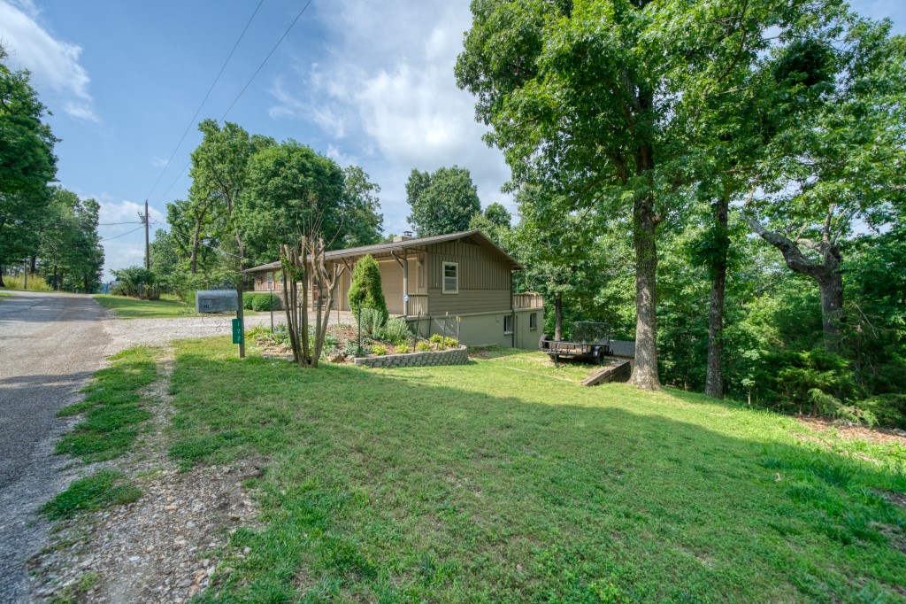 122 Hillcrest Road